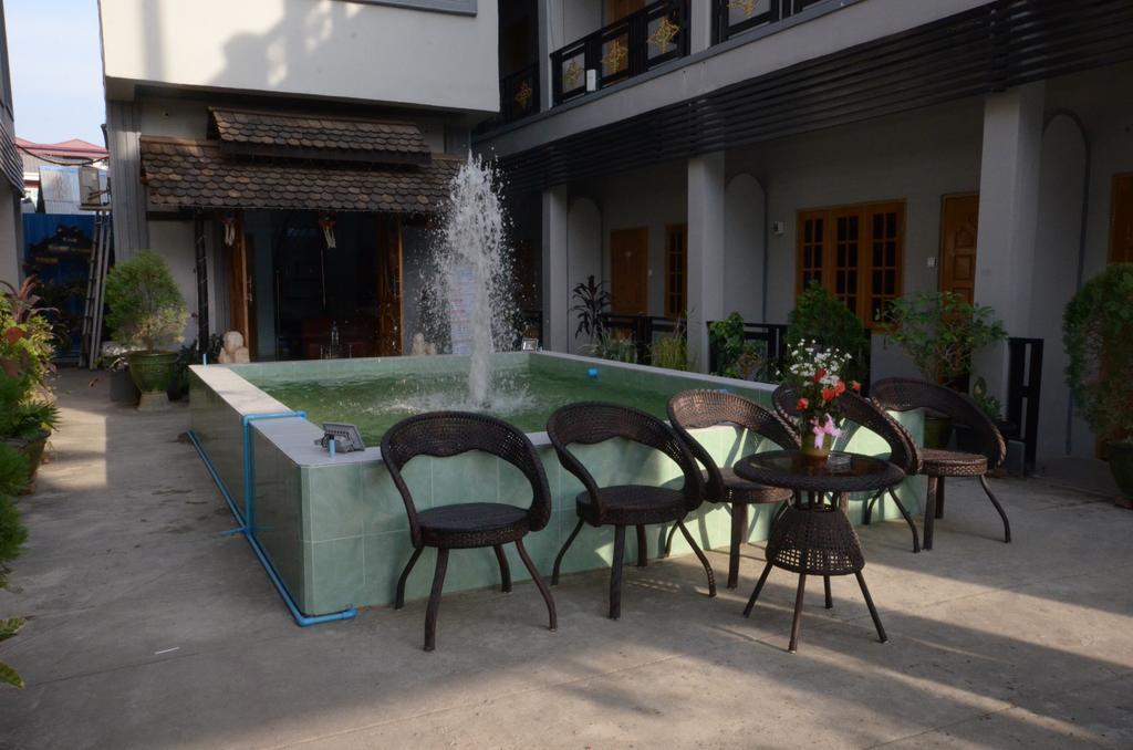Inlay Palace Hotel Nyaung Shwe Bagian luar foto
