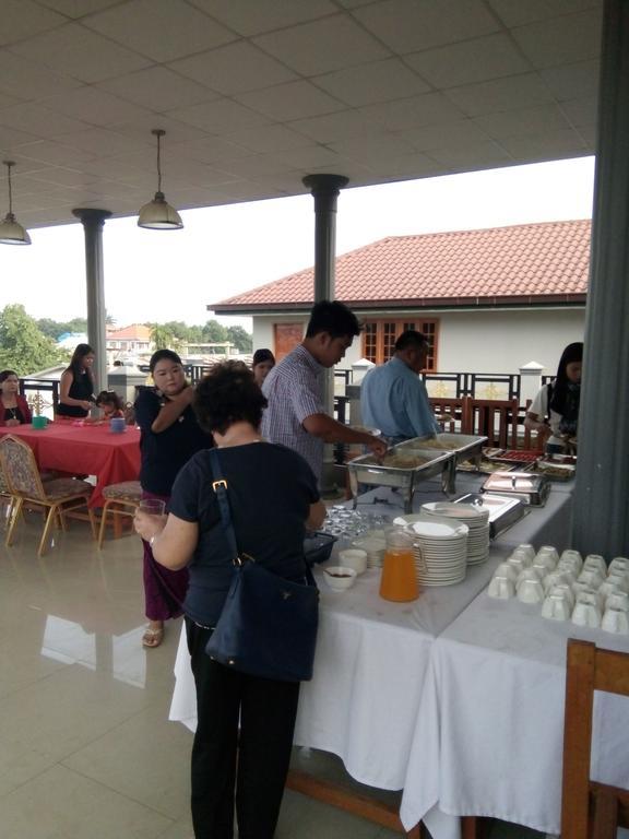 Inlay Palace Hotel Nyaung Shwe Bagian luar foto
