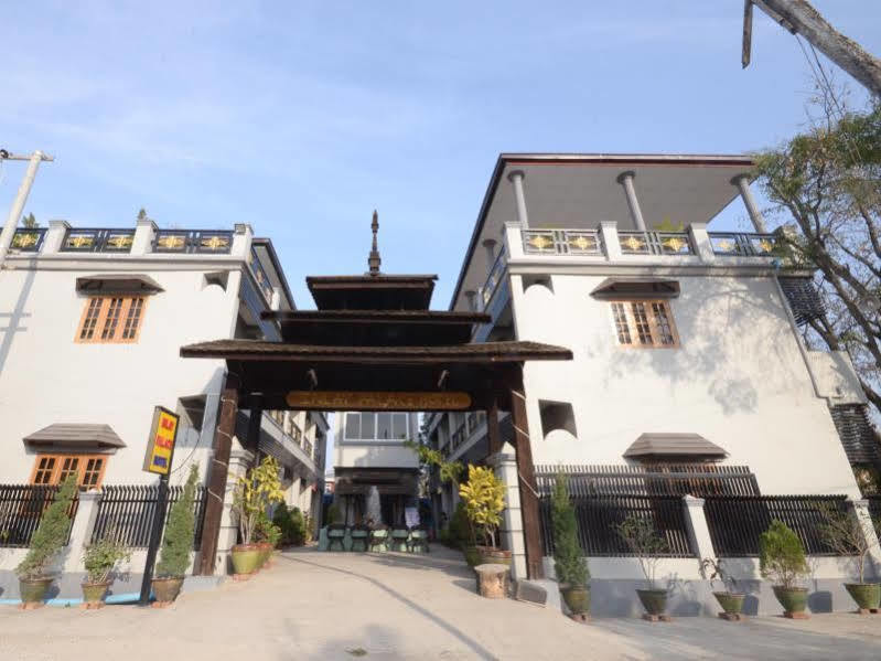 Inlay Palace Hotel Nyaung Shwe Bagian luar foto