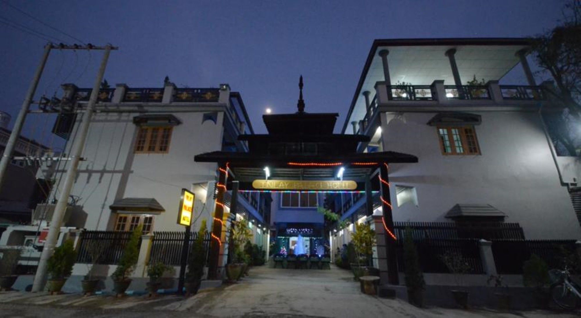 Inlay Palace Hotel Nyaung Shwe Bagian luar foto